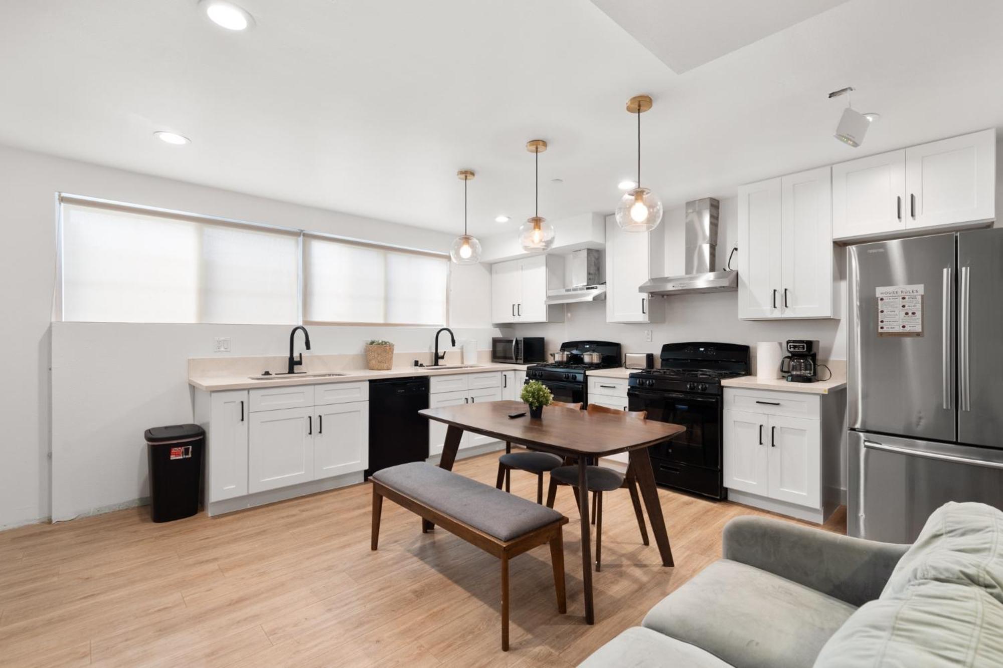Modern Getaway In The Heart Of La Near Usc, Private Room With Share Living Room And Kitchen ลอสแอนเจลิส ภายนอก รูปภาพ