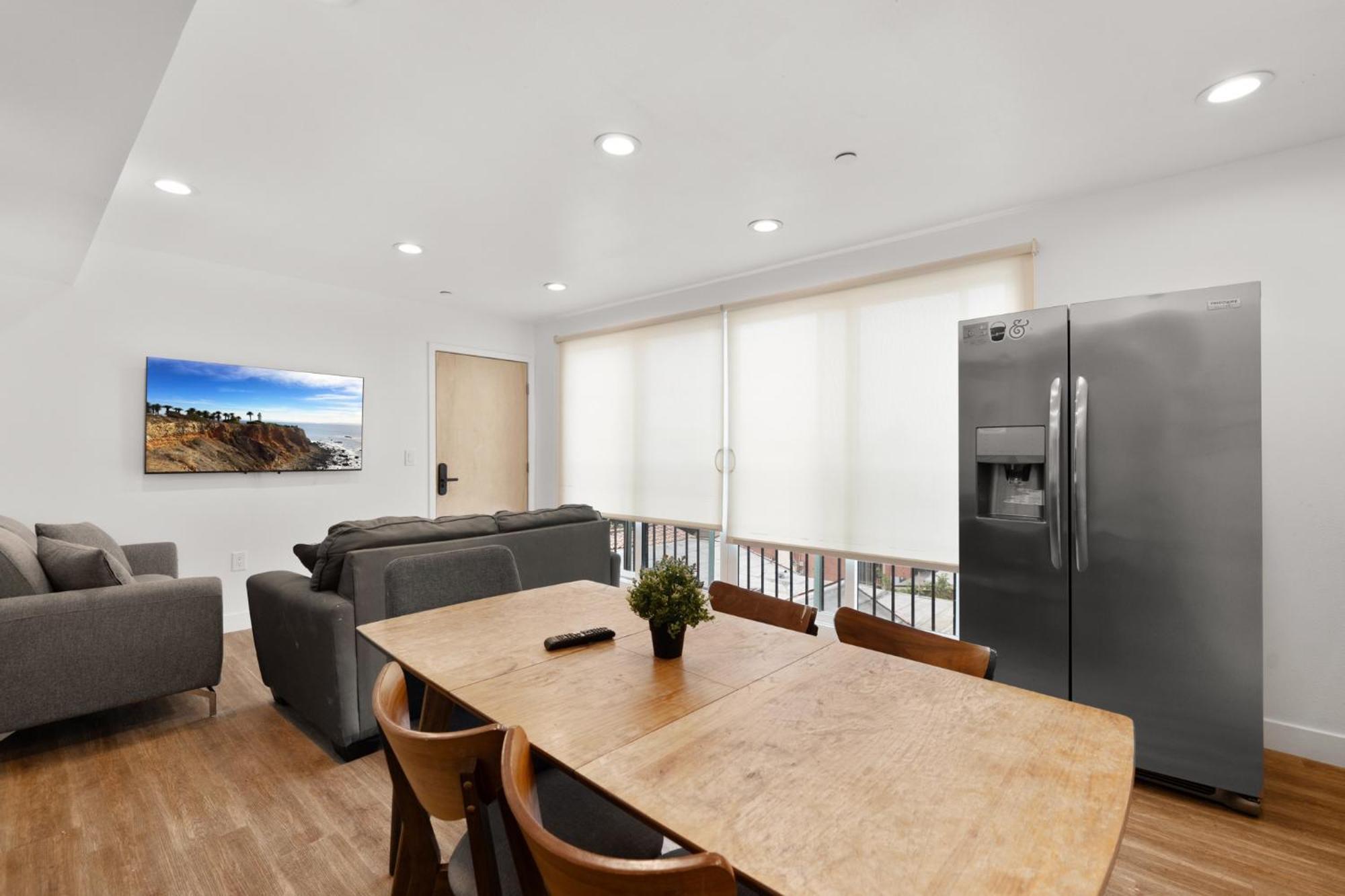 Modern Getaway In The Heart Of La Near Usc, Private Room With Share Living Room And Kitchen ลอสแอนเจลิส ภายนอก รูปภาพ