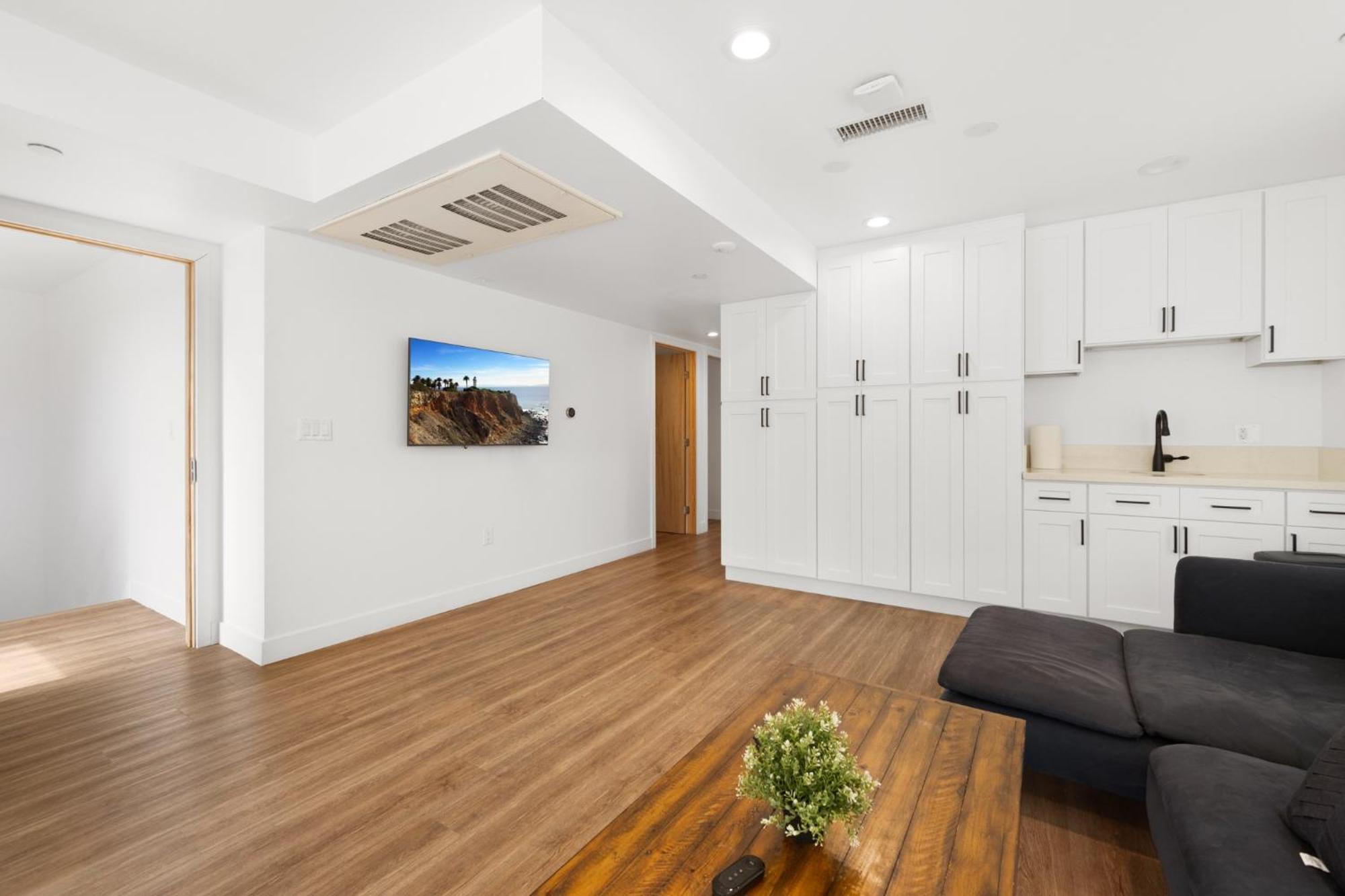 Modern Getaway In The Heart Of La Near Usc, Private Room With Share Living Room And Kitchen ลอสแอนเจลิส ภายนอก รูปภาพ