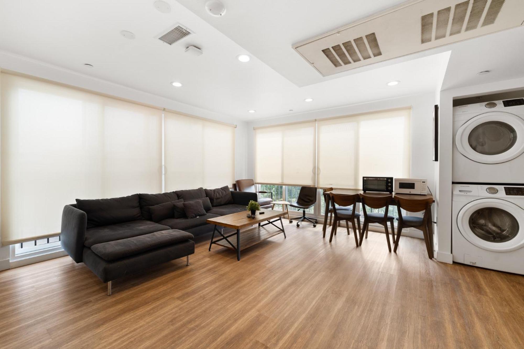 Modern Getaway In The Heart Of La Near Usc, Private Room With Share Living Room And Kitchen ลอสแอนเจลิส ภายนอก รูปภาพ